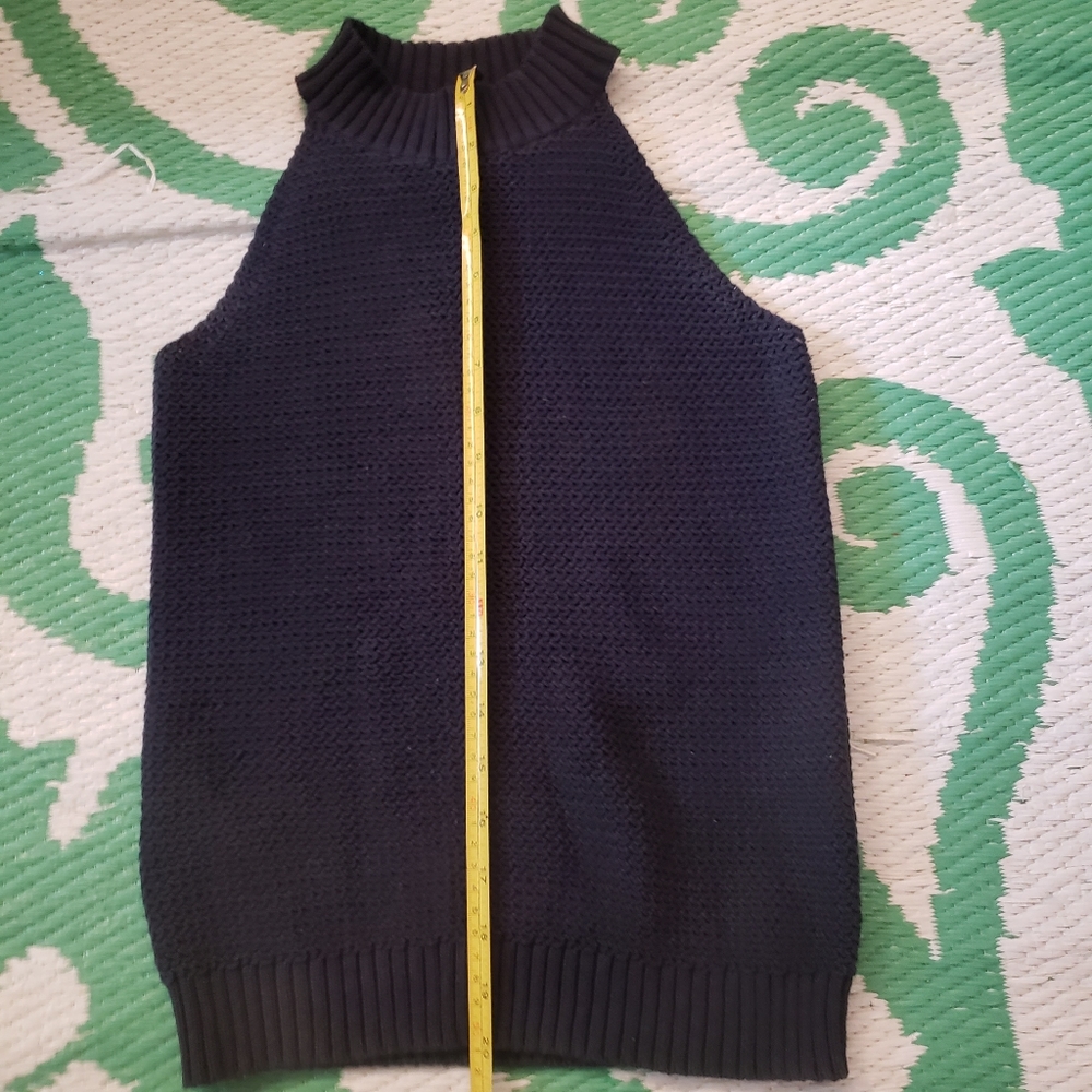 Loft Halter High Neck Sleeveless Vest - Picture 3 of 3